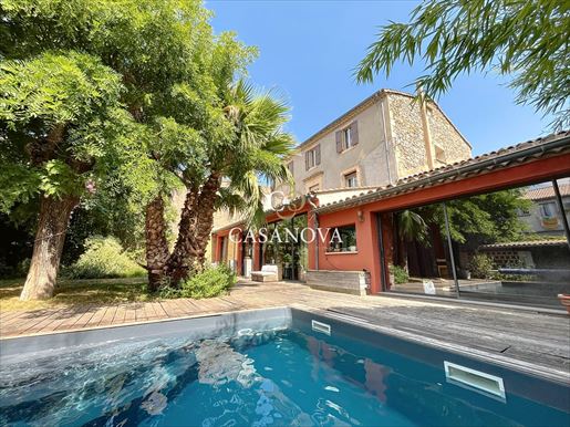 Maison 13 pièces 370 m² · à Gignac · 370 m² · 798 000 €