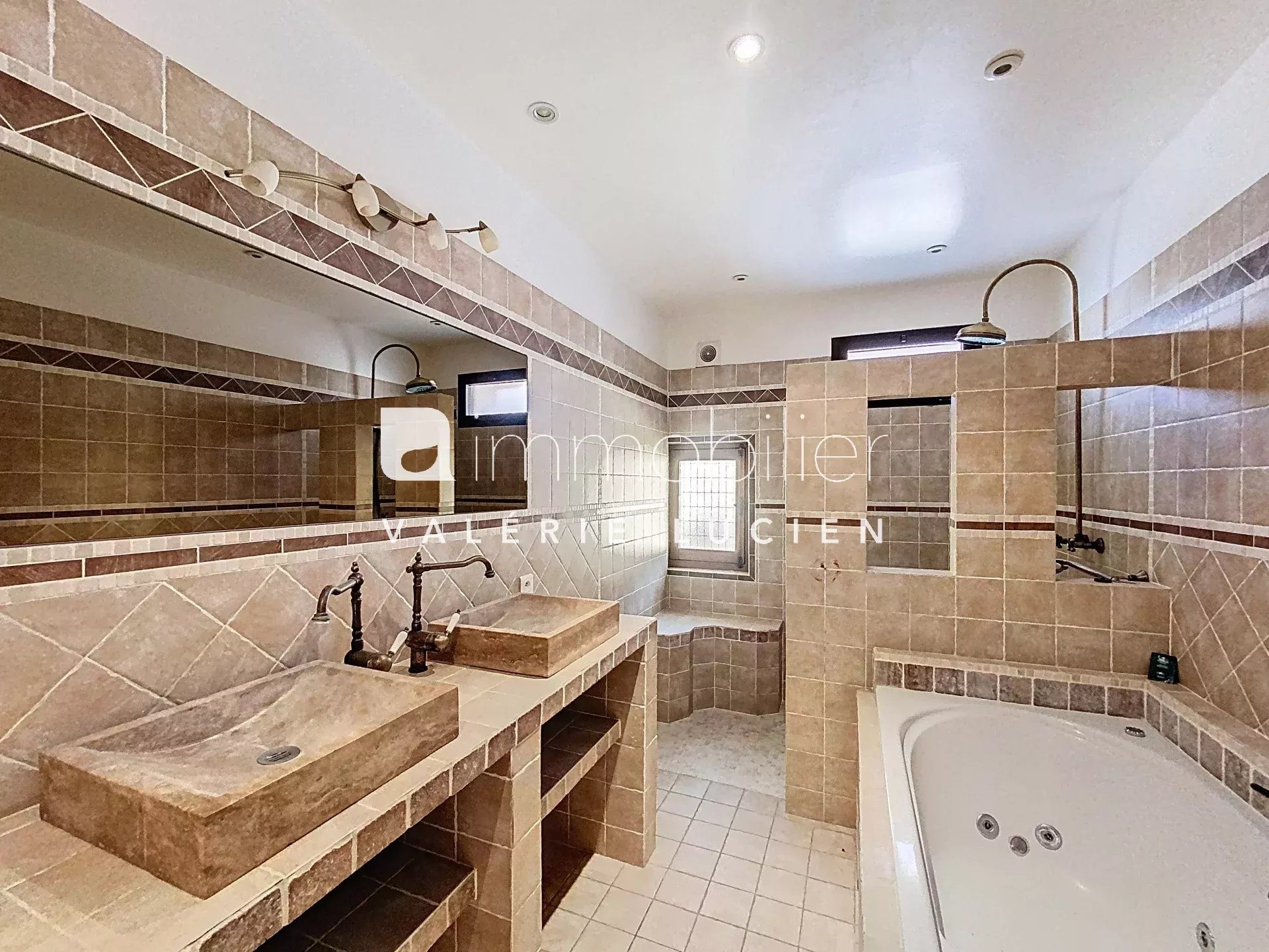 Maison à vendre, 207m², Saint-Rémy-de-Provence