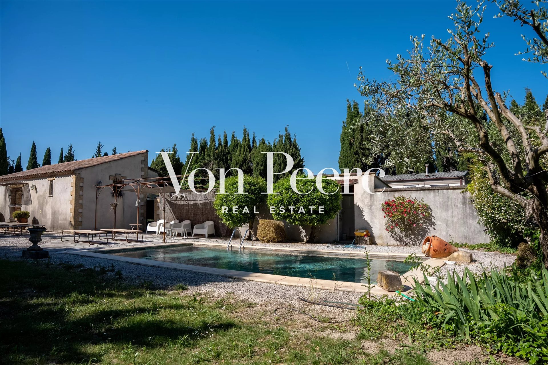 Maison à vendre, 220m², Saint-Etienne-du-Grès