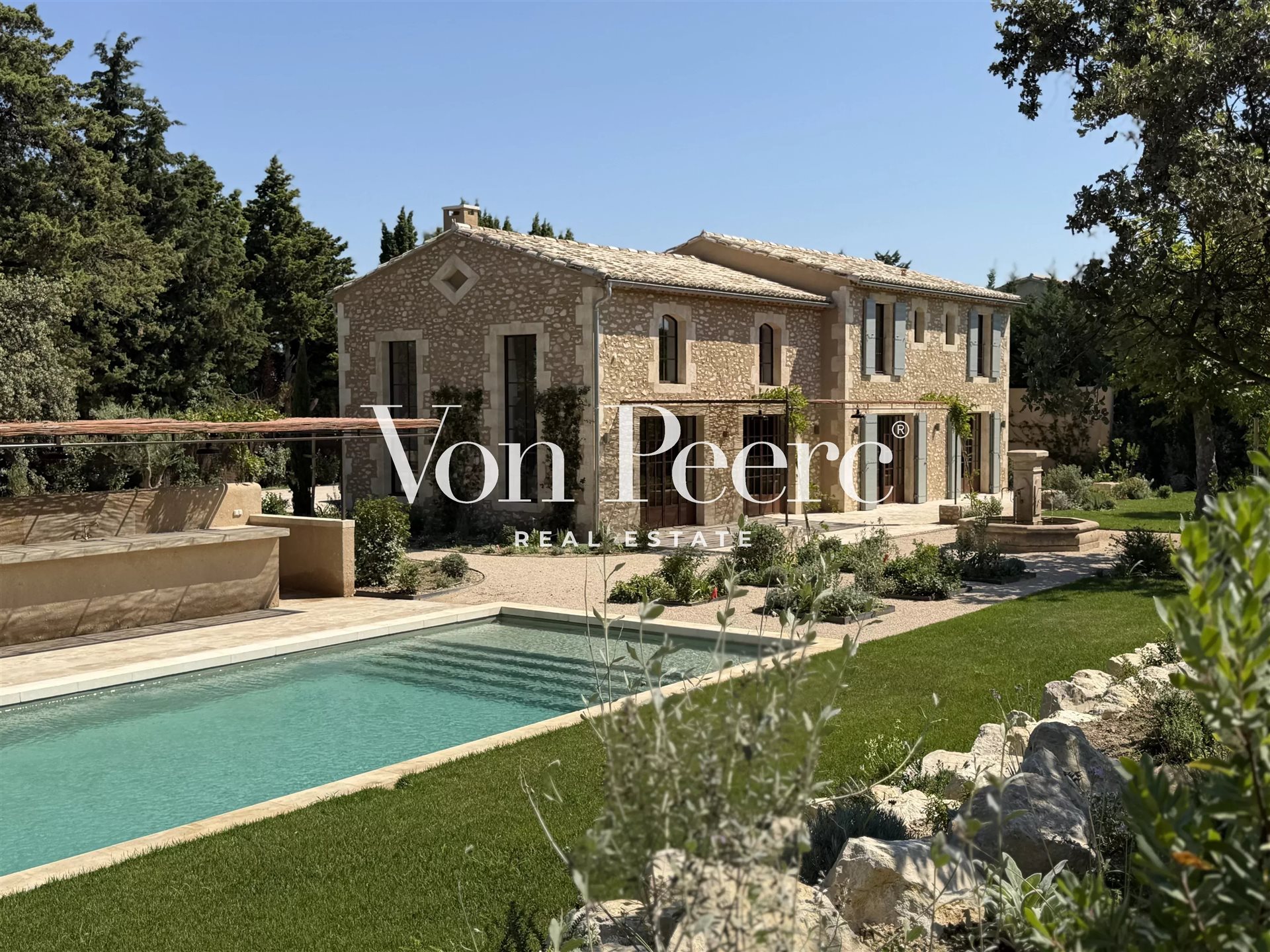 Maison à vendre, 265m², Eygalières