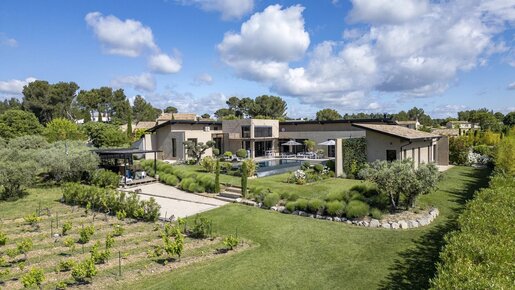 Maison 361 m² · à Saint-Rémy-de-Provence · 361 m² · 3 800 000 €