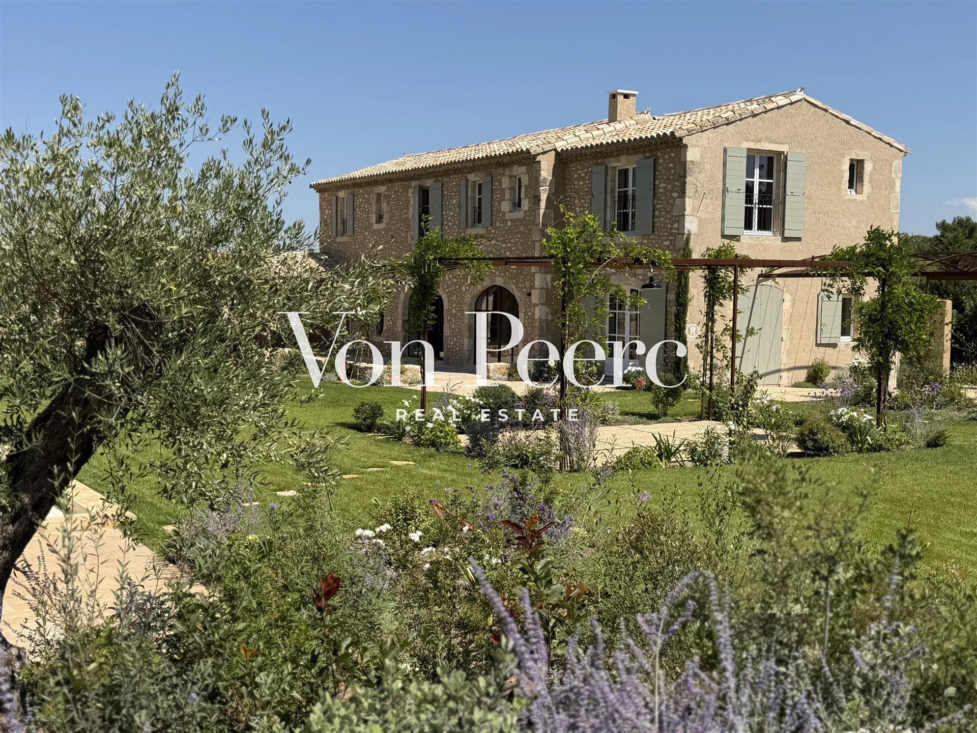 Maison à vendre, 205m², Eygalières