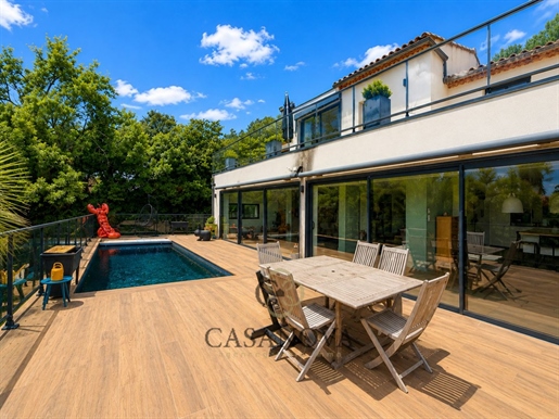 Maison 7 pièces 200 m² · à Castelnau-le-lez · 200 m² · 1 210 000 €