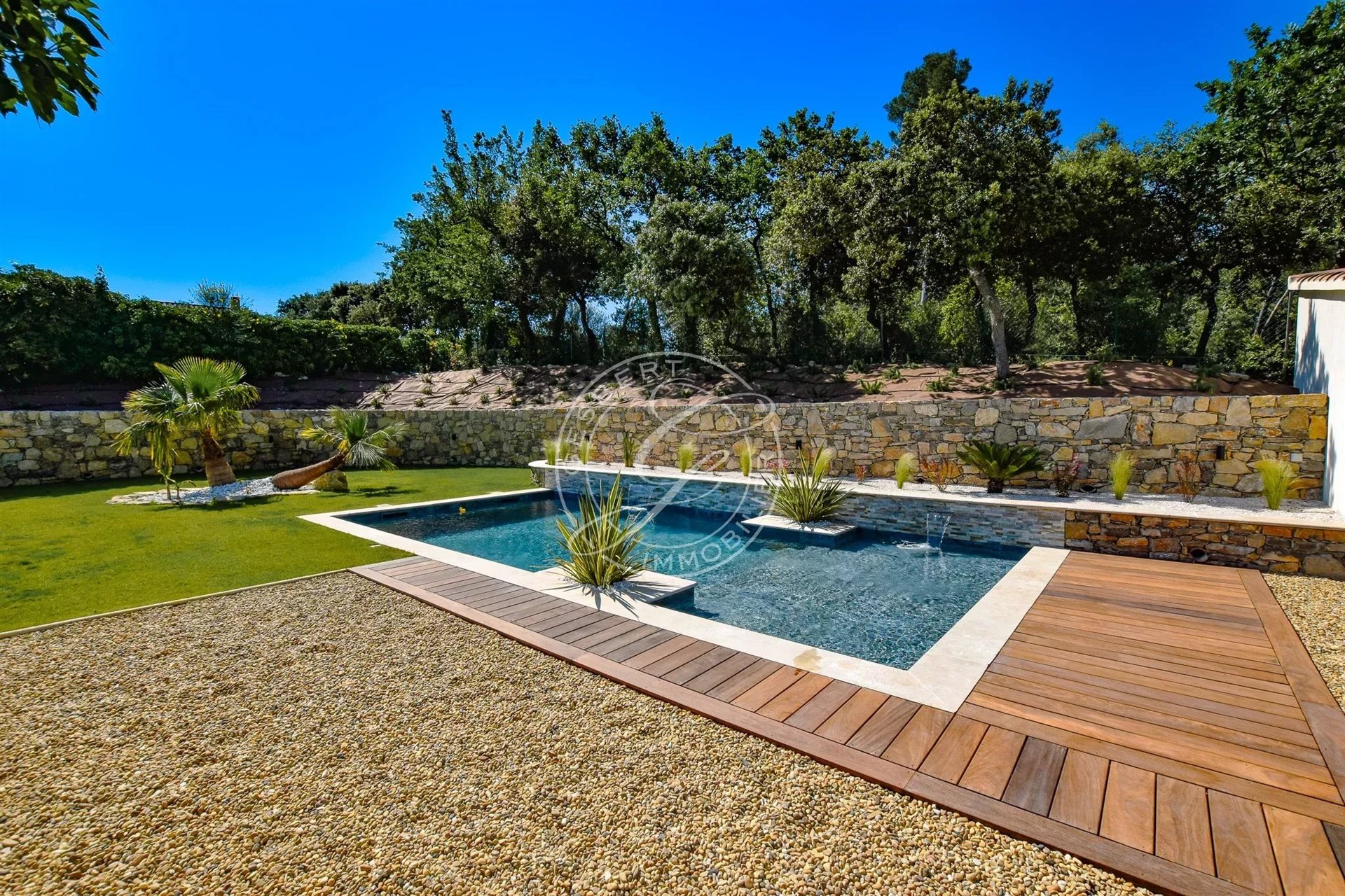Maison à vendre, 225m², Flayosc