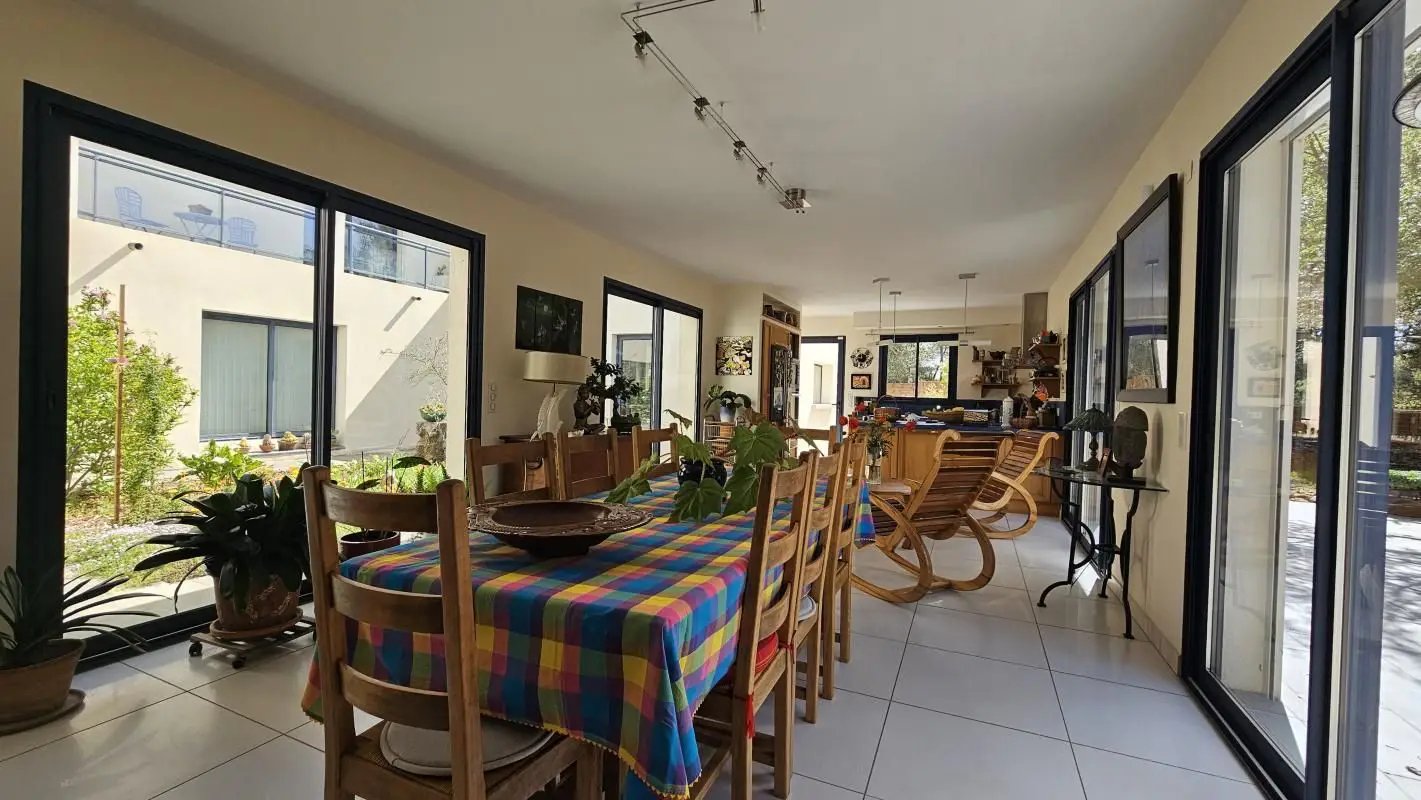 Maison à vendre, 252m², Régusse