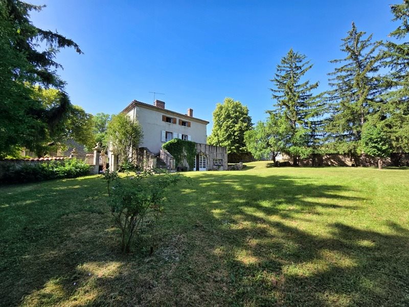 Maison à vendre, 250m², Glaine-Montaigut
