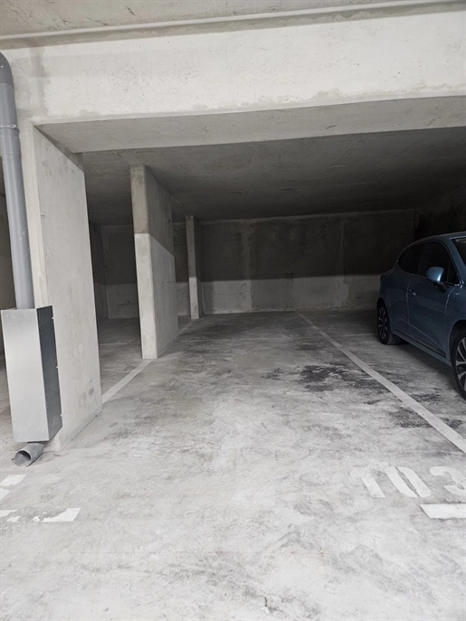 Parking · Saint-Laurent-du-Var (Alpes-Maritimes) · 39 000 €