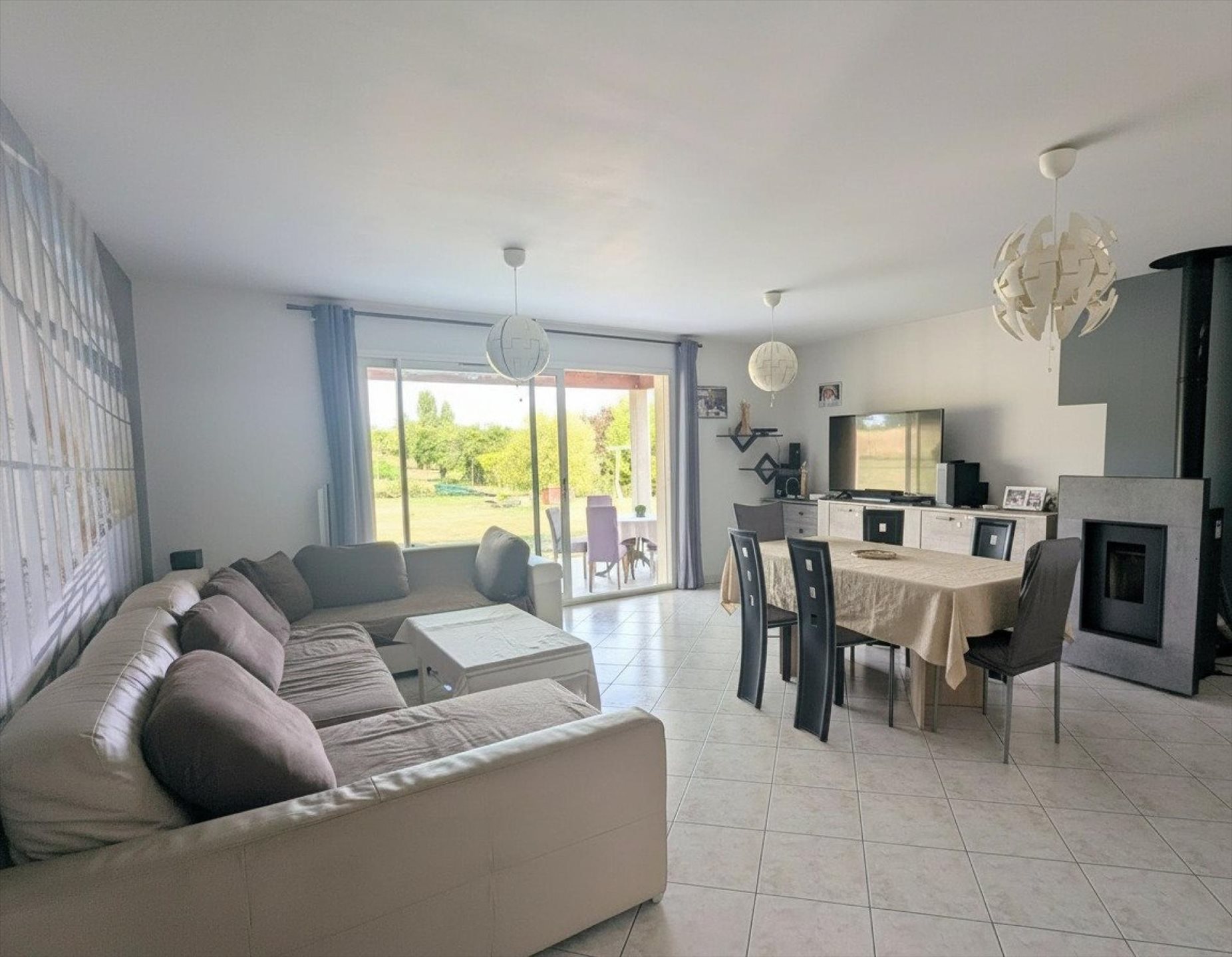 Maison à vendre, 138m², Villegouge