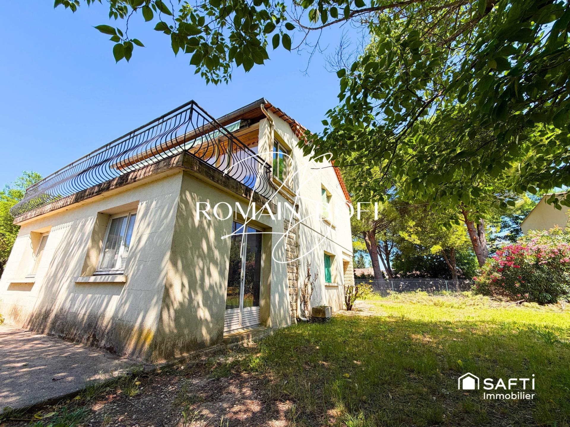 Maison à vendre, 125m², Saint-Geniès-de-Malgoirès
