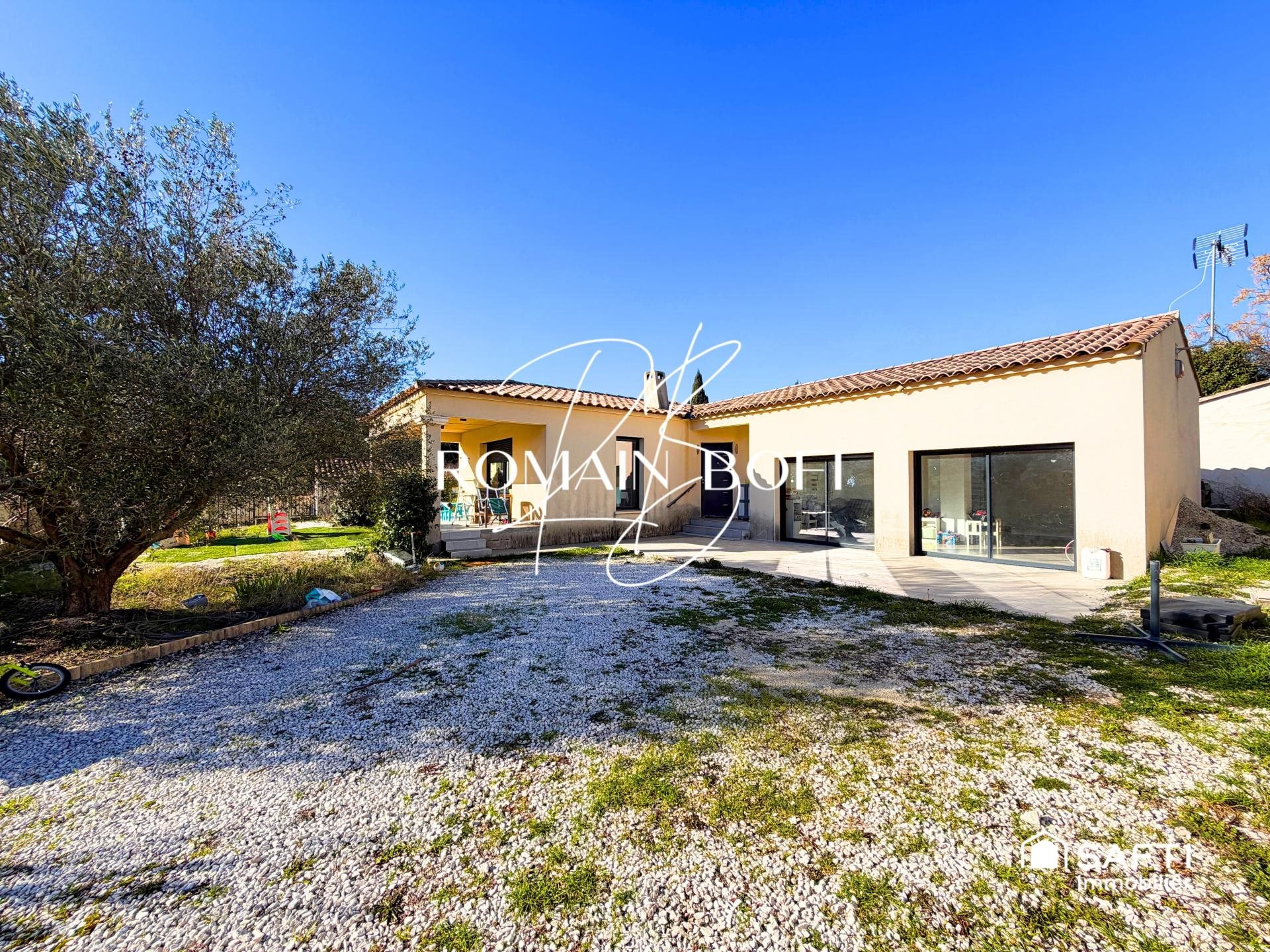 Maison à vendre, 153m², Collorgues