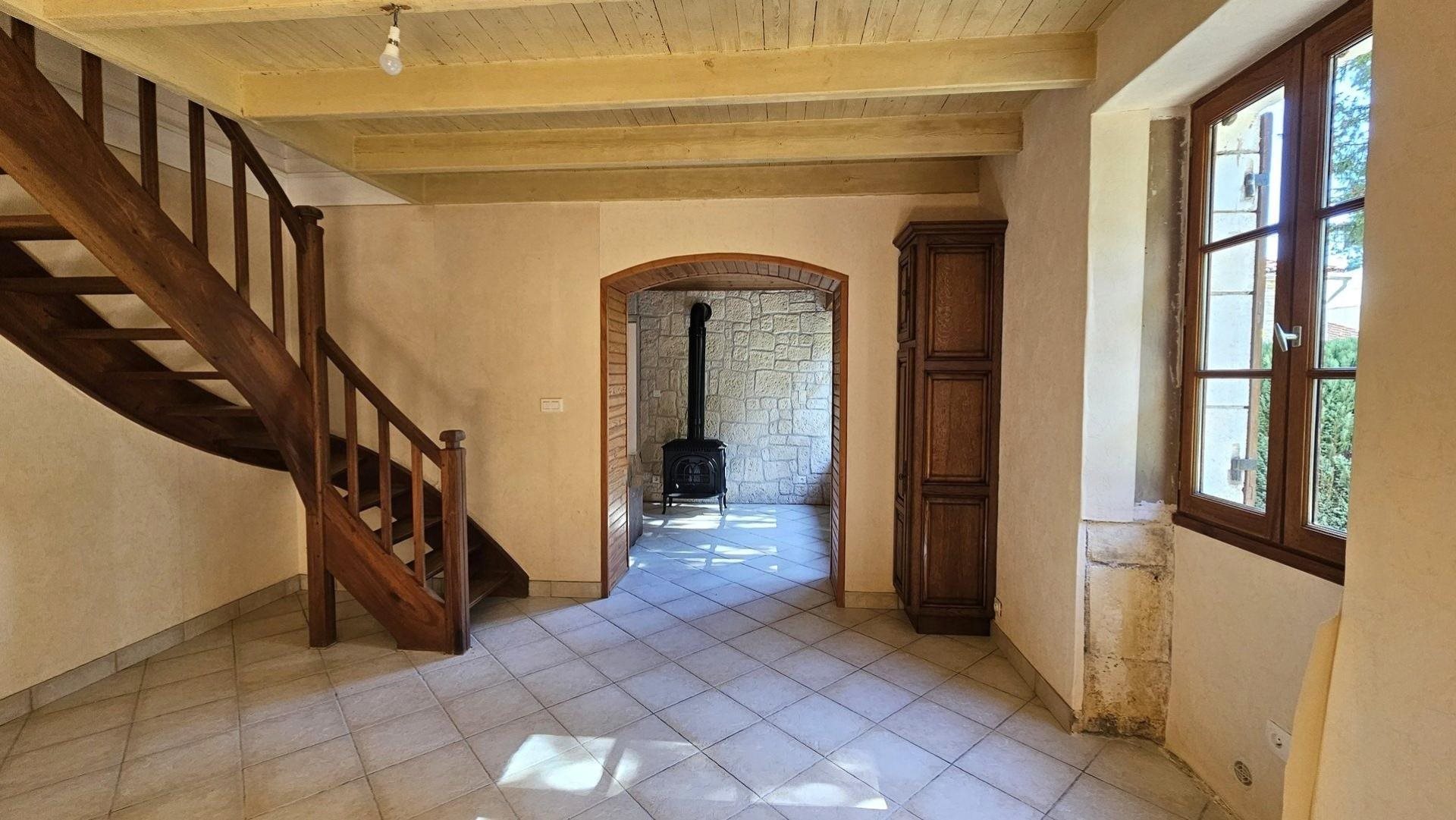 Maison à vendre, 106m², Barbezieux-Saint-Hilaire