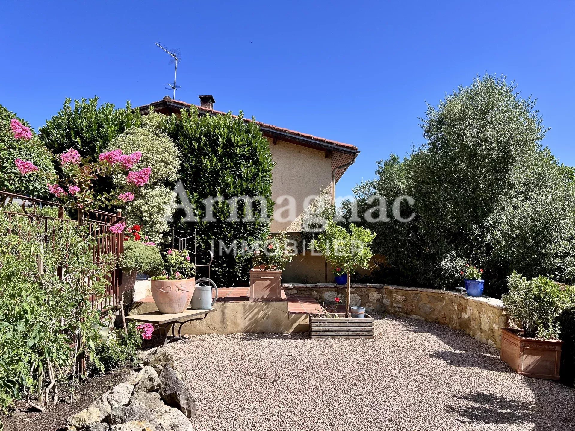 Maison à vendre, 130m², Marambat