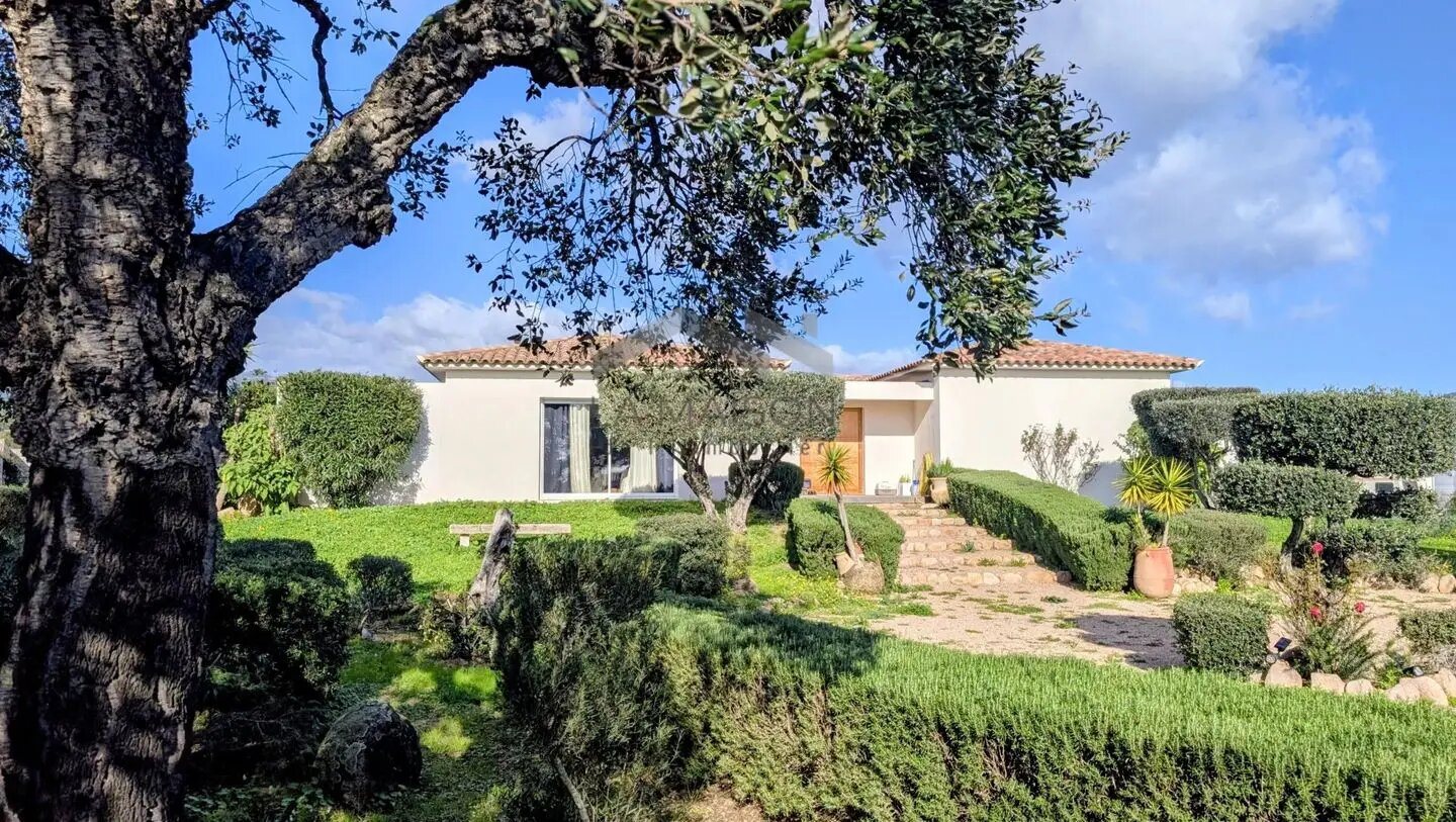 Maison à vendre, 169m², Lecci
