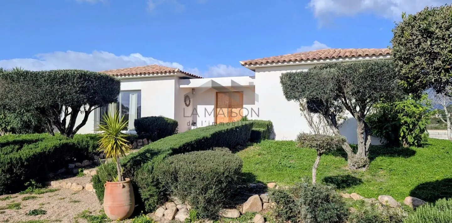 Maison à vendre, 169m², Lecci