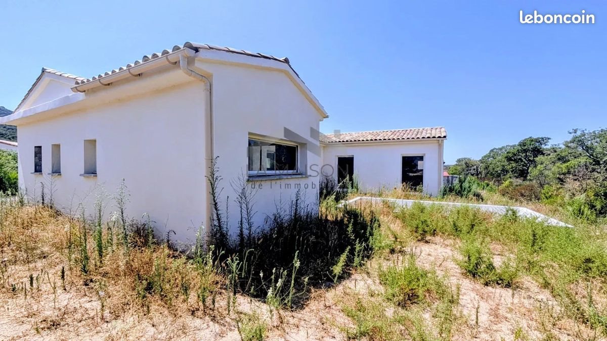 Maison à vendre, 97m², Figari