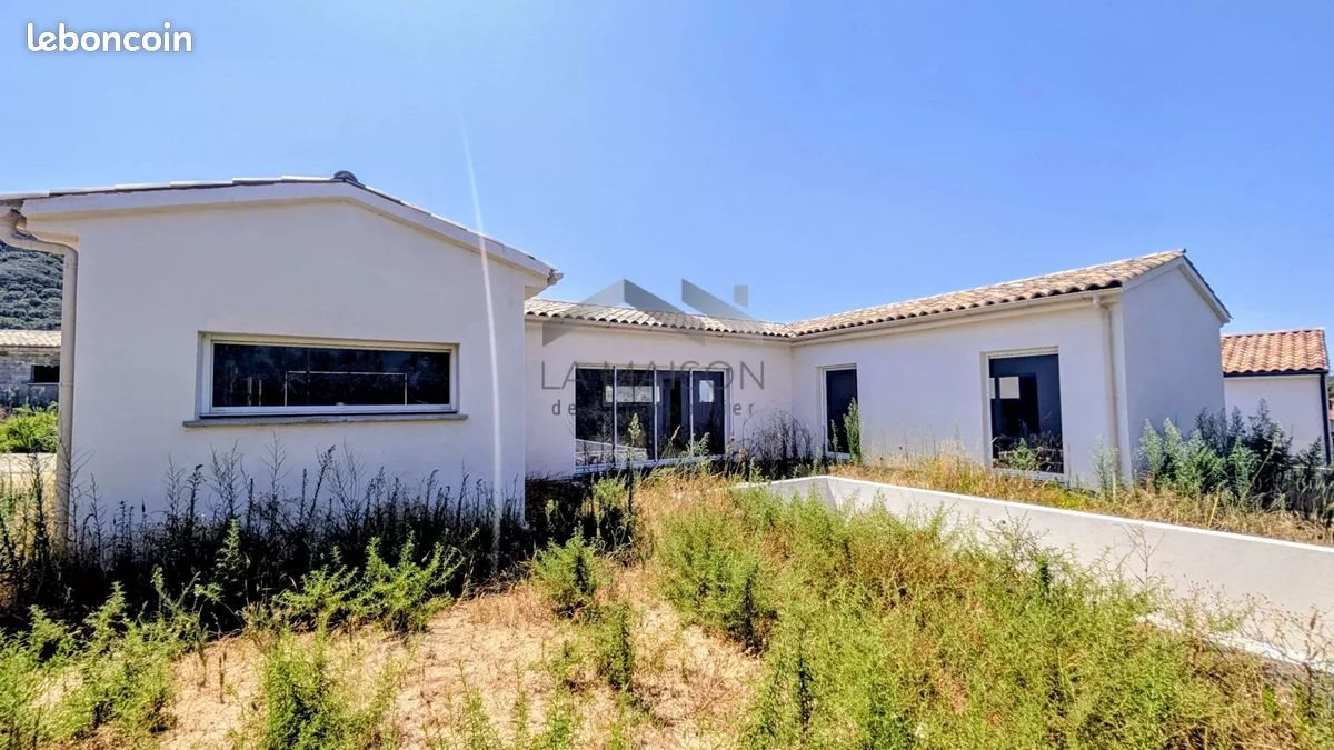 Maison à vendre, 97m², Figari