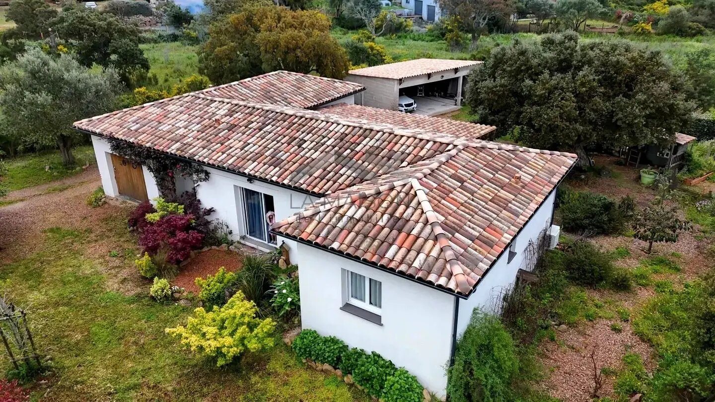Maison à vendre, 104m², Figari