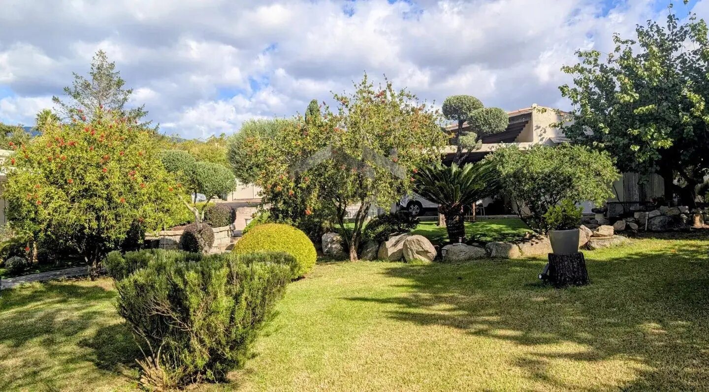 Maison à vendre, 287m², Porto-Vecchio