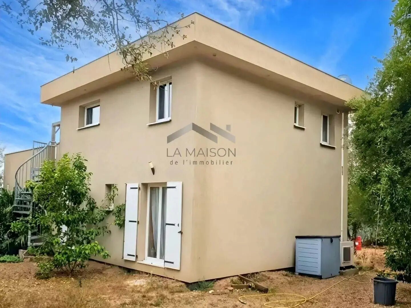 Maison à vendre, 137m², Sainte-Lucie de Porto-Vecchio