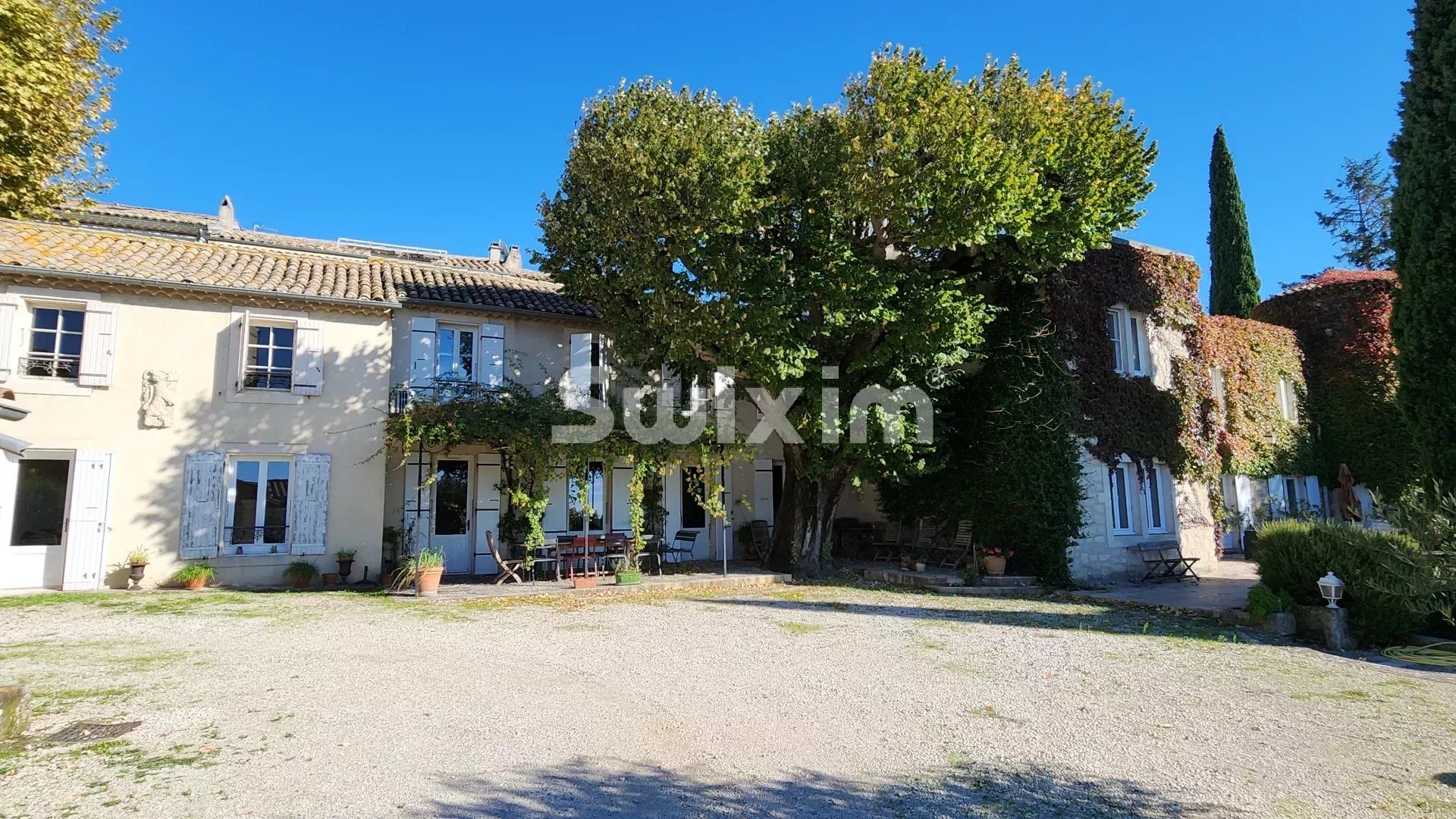 Maison à vendre, 450m², Sainte-Cécile-les-Vignes
