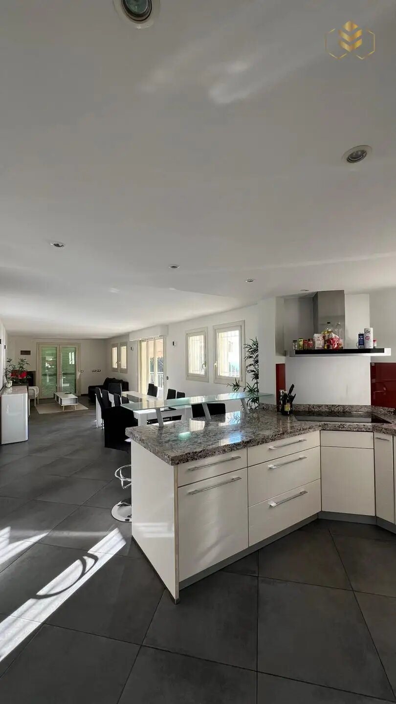 Maison à vendre, 200m², Roquebrune-Cap-Martin