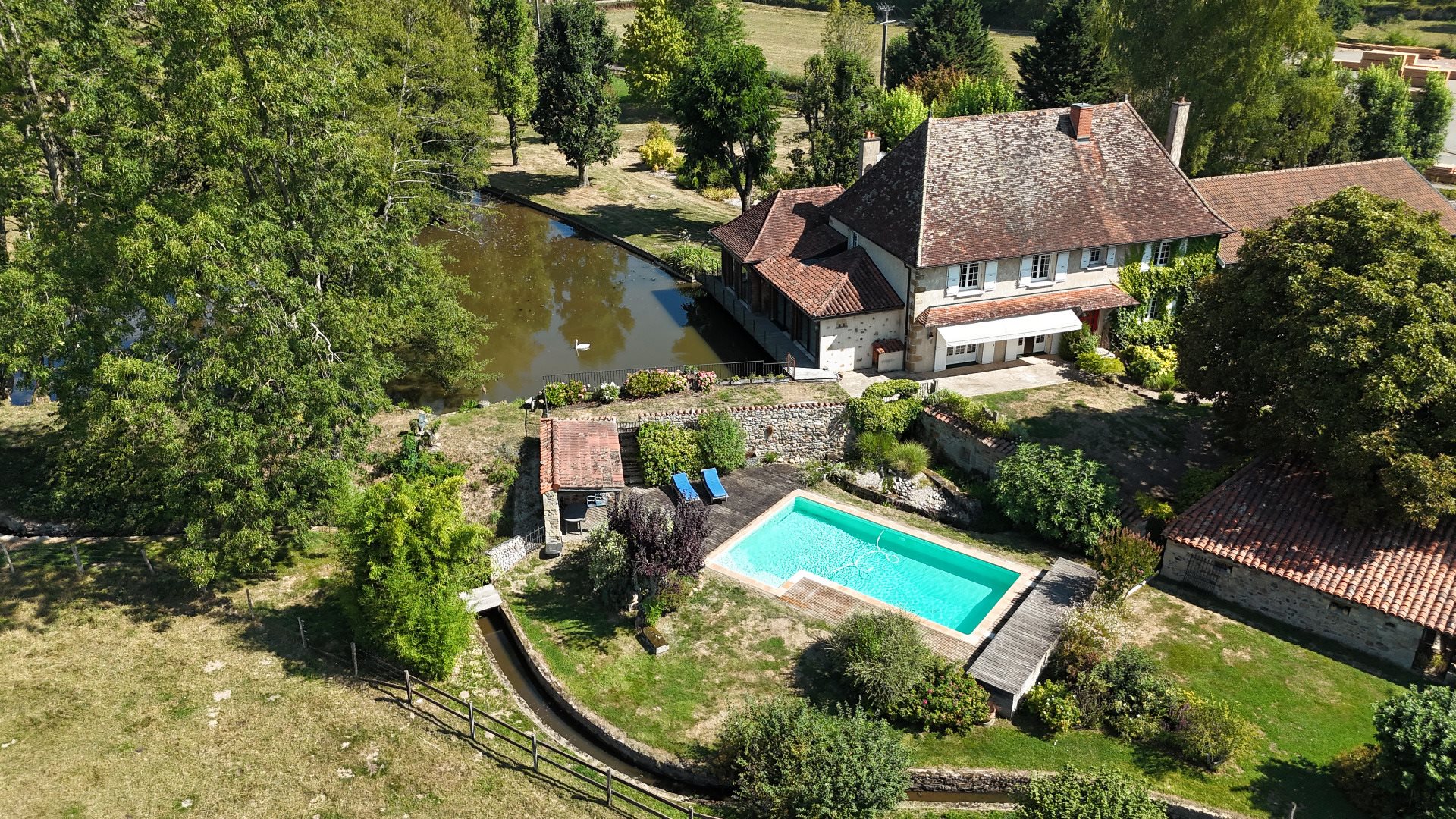 Maison à vendre, 346m², La Clayette
