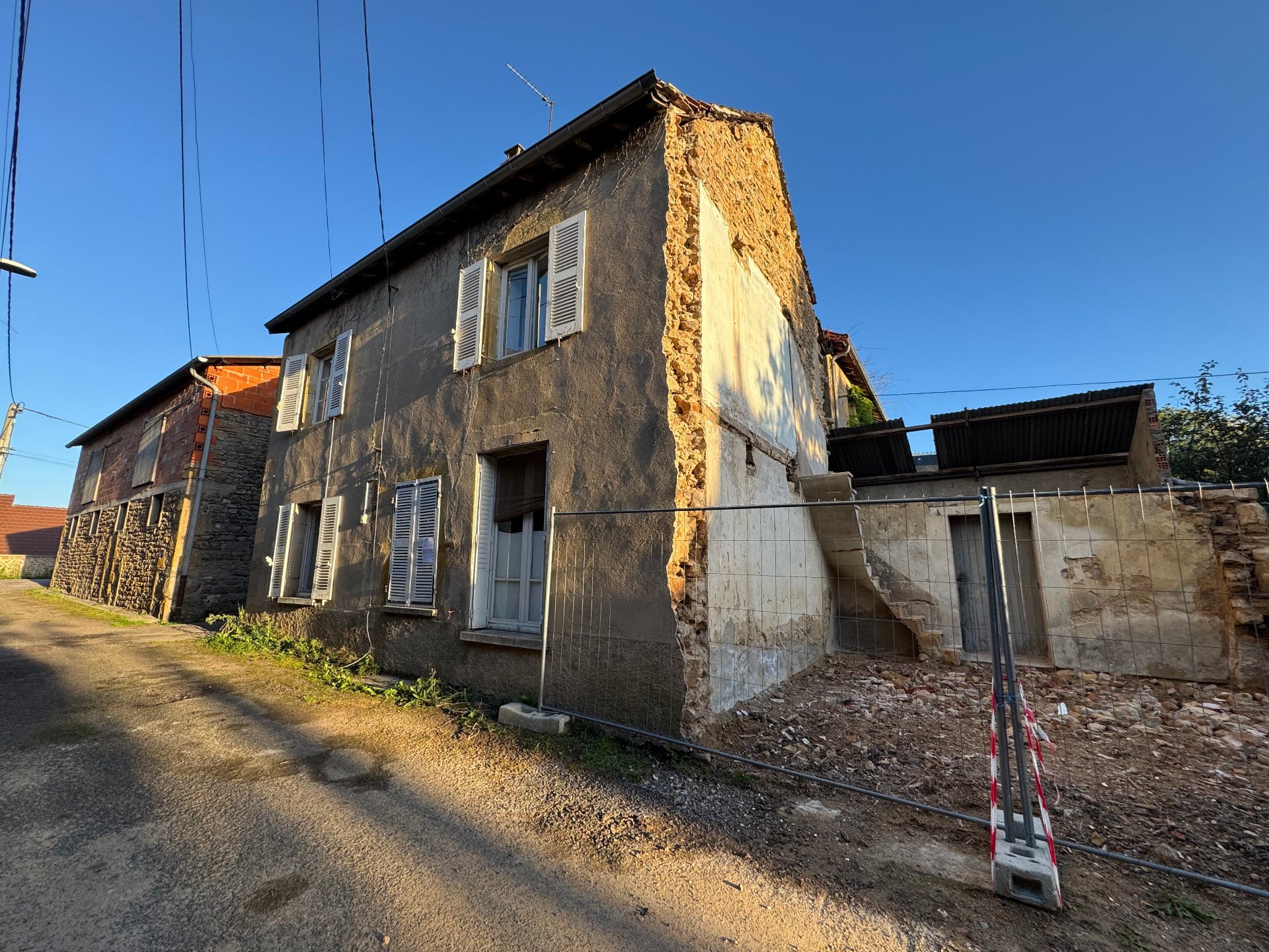 Maison à vendre, 69m², Saint-Christophe-en-Brionnais