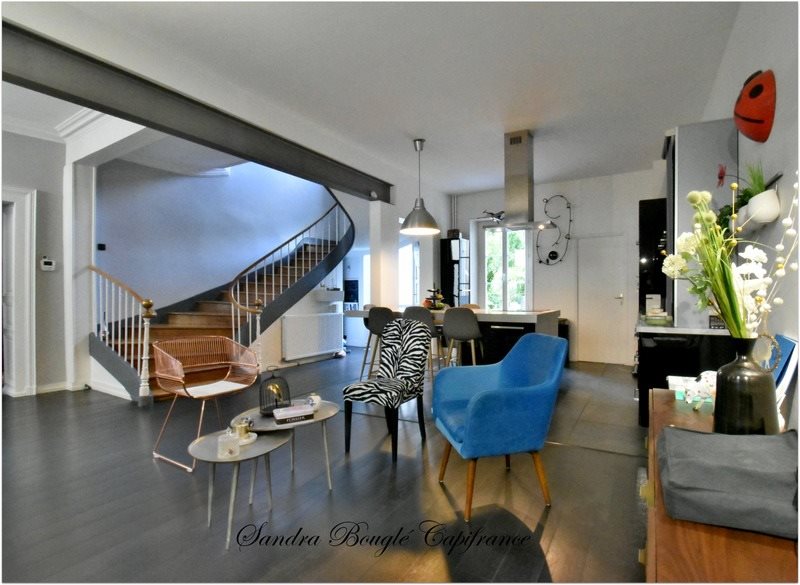Maison à vendre, 317m², Laval