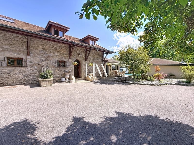 Maison à vendre, 310m², Vétraz-Monthoux