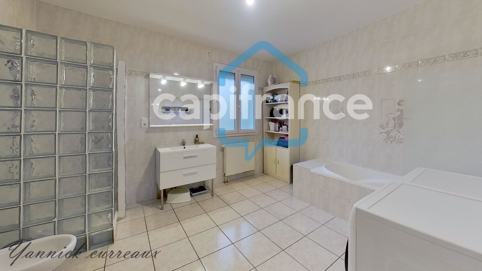 Maison à vendre, 105m², Abergement-la-Ronce