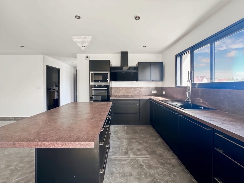 Maison à vendre, 138m², Ruffey-lès-Echirey
