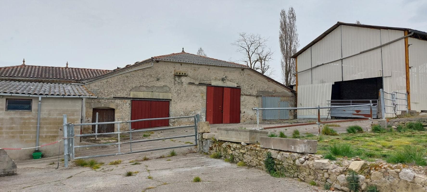 Maison à vendre, 300m², Saint-Vivien-de-Monségur