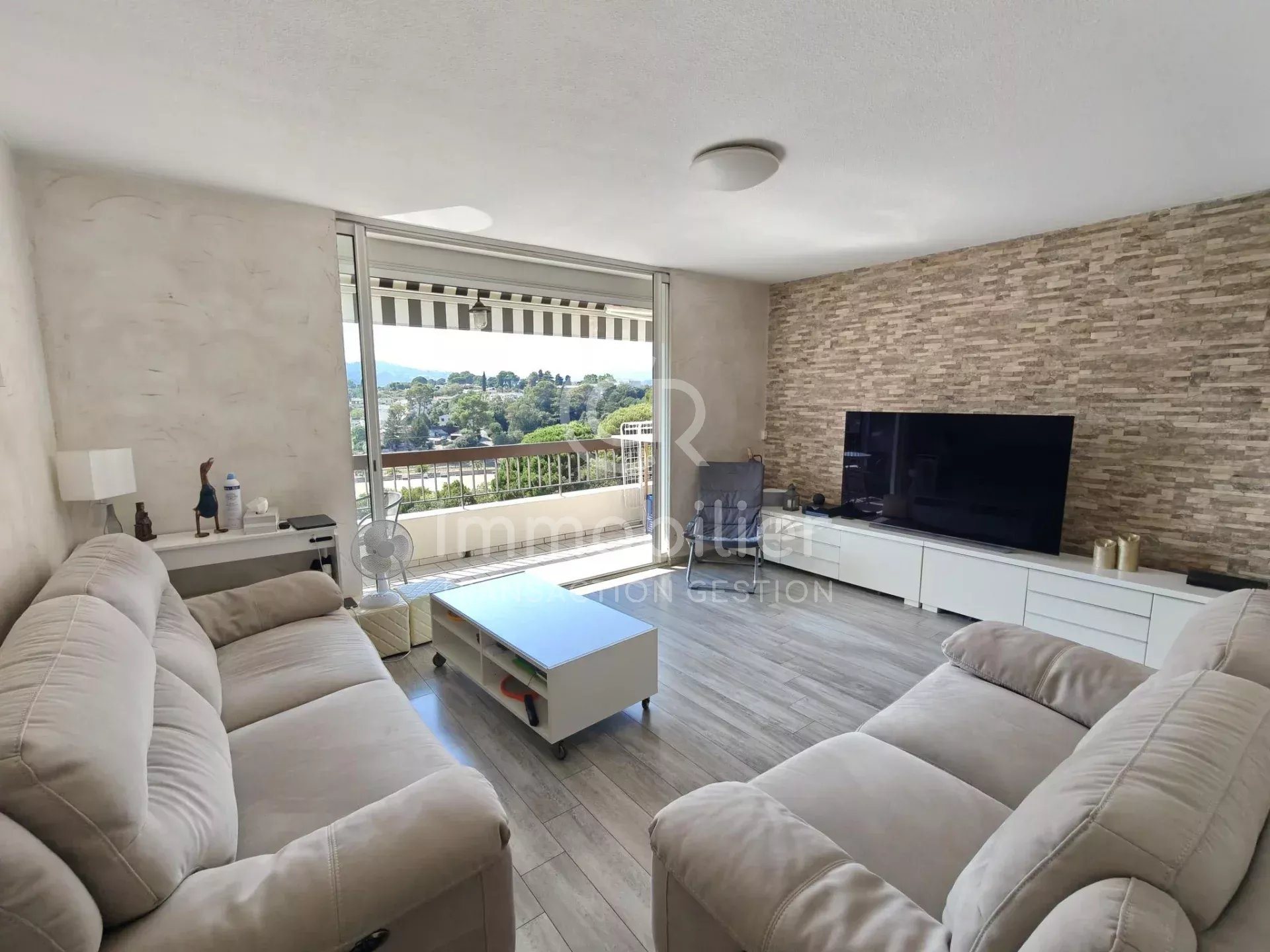 Appartement à vendre, 94m², Cannes-la-Bocca