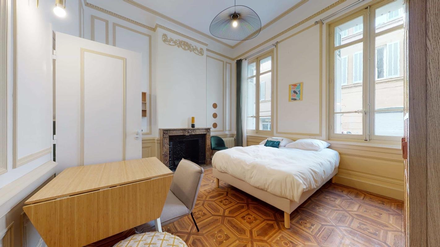 Appartement à louer, 460m², Marseille 1er