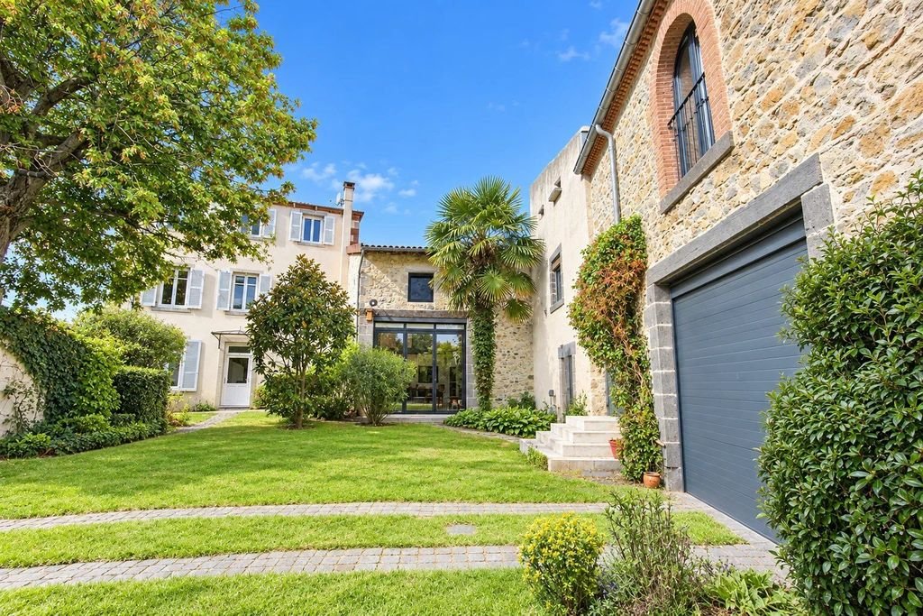 Maison à vendre, 360m², Cournon-d'Auvergne