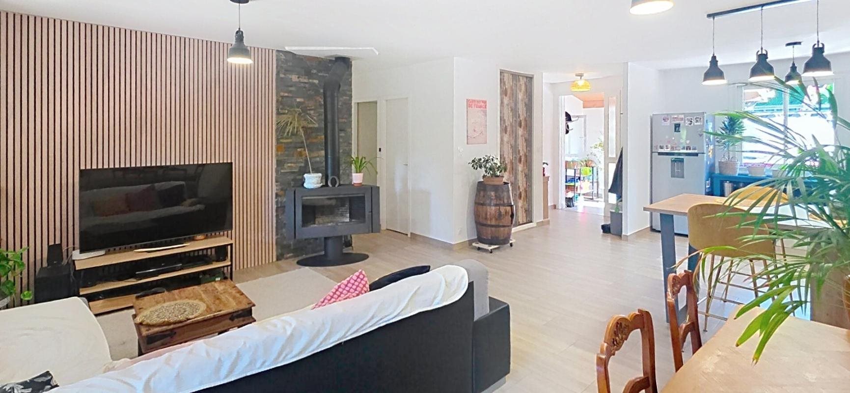 Maison à vendre, 105m², Mensignac