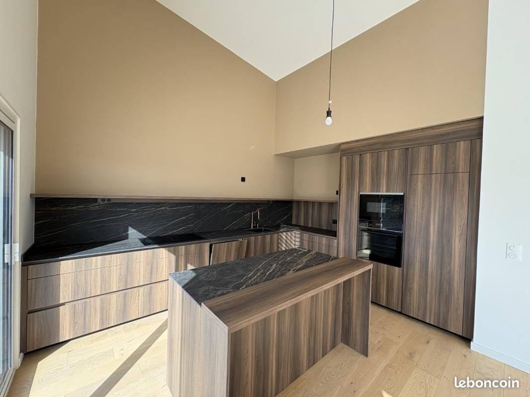 Appartement à louer, 155m², Cesson-Sévigné