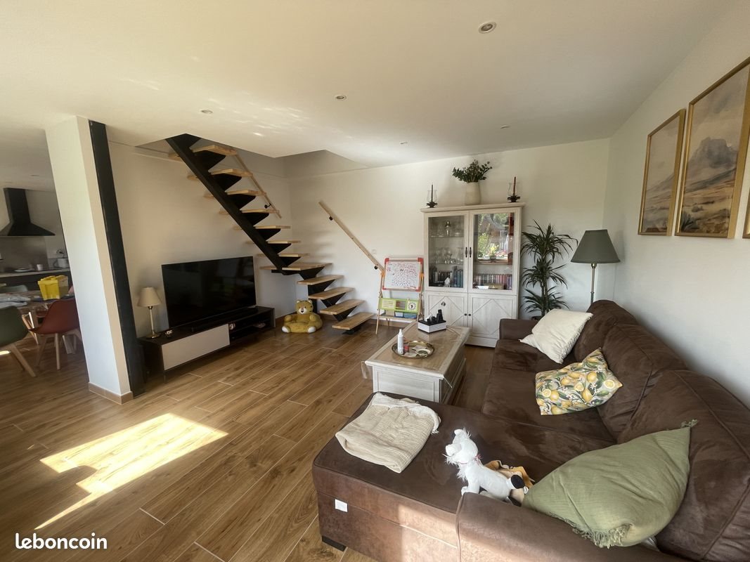 Maison à louer, 100m², Thenelles
