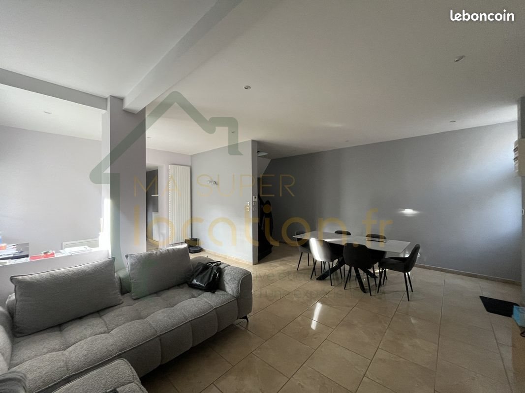 Maison à louer, 111m², Saint-Quentin