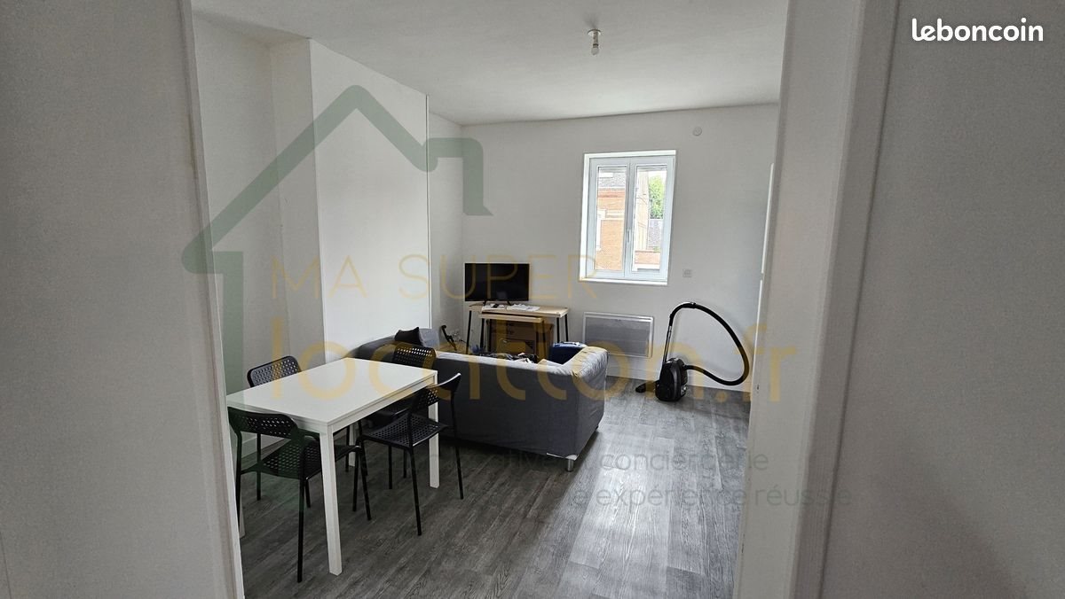 Appartement à louer, 31m², Albert