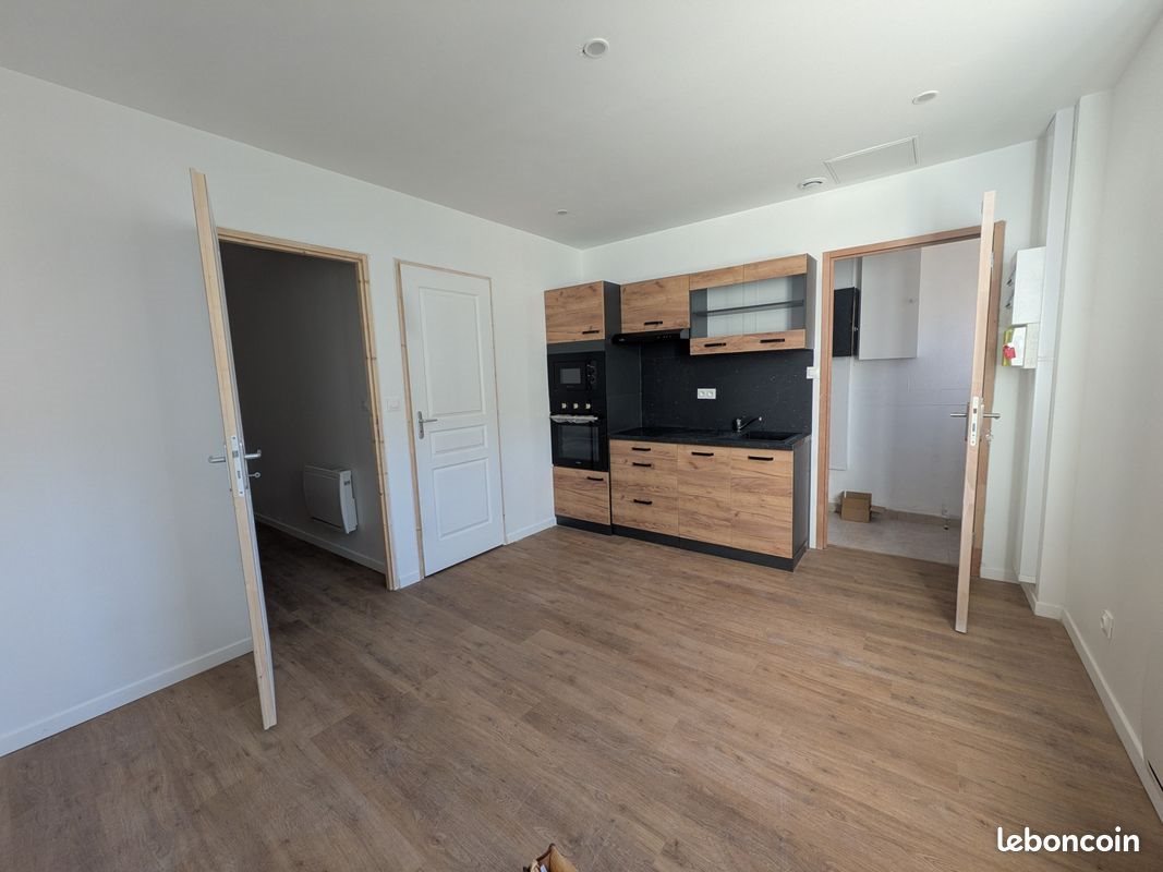 Appartement à louer, 24m², Saint-Quentin