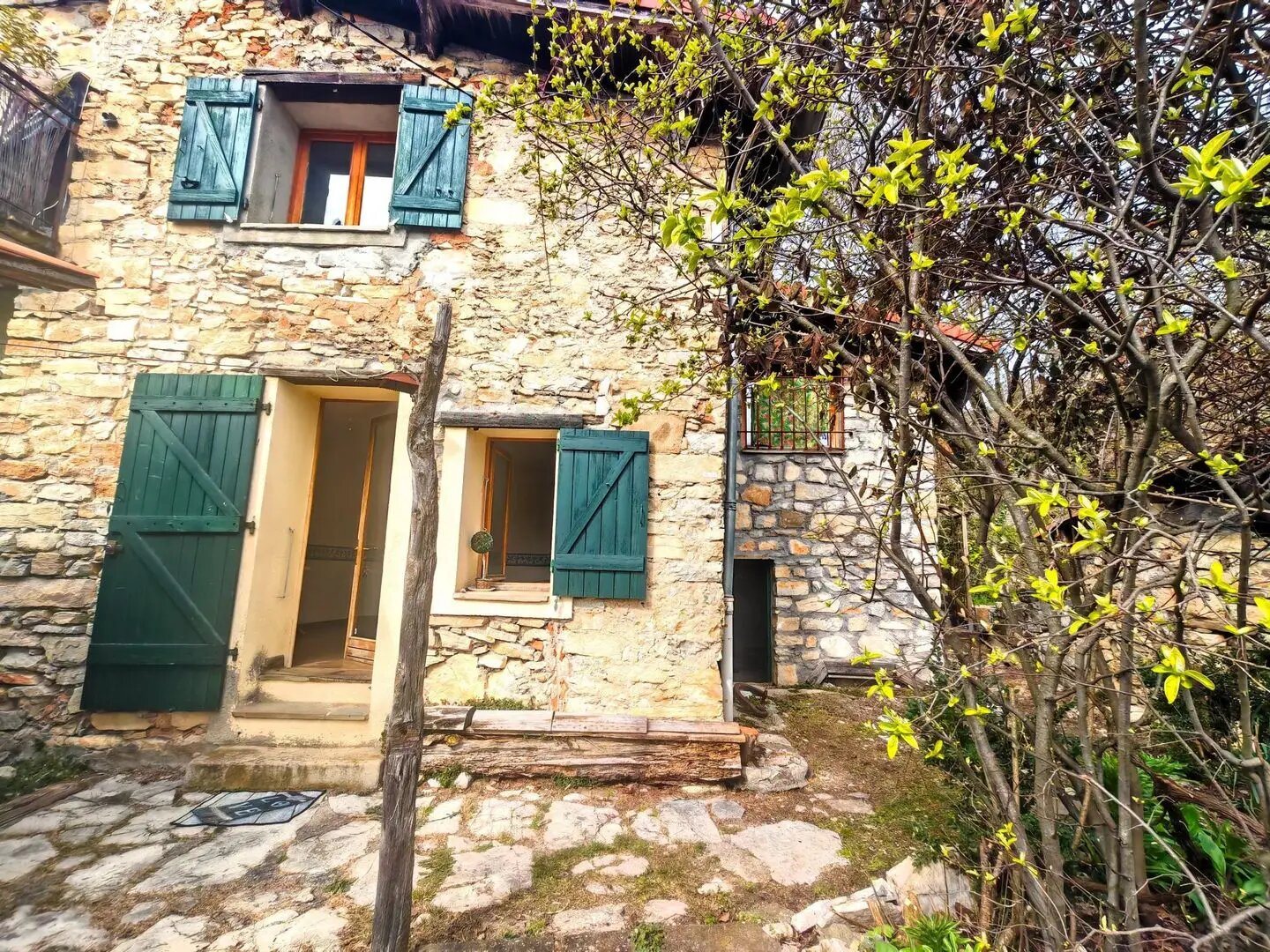 Maison à vendre, 67m², Lantosque