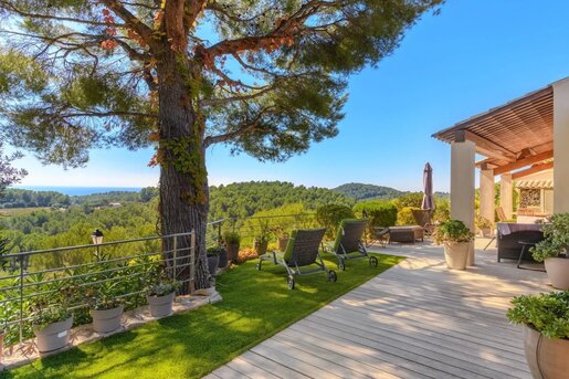 Maison 5 pièces 126 m² · à Saint-Cyr-sur-Mer · 126 m² · 1 550 000 €