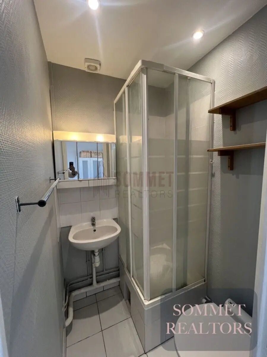 Appartement à louer, 13m², Paris 8ème
