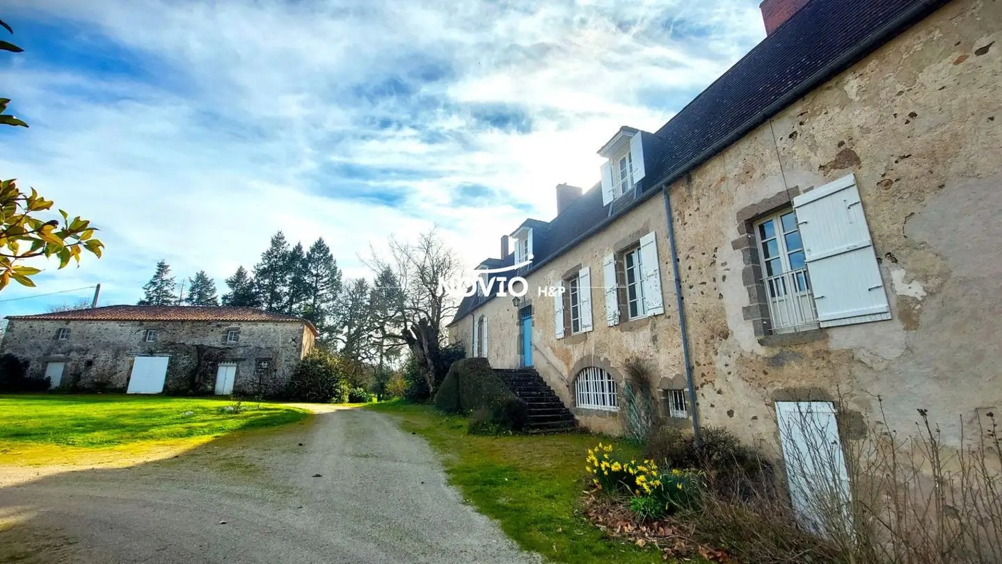 Maison à vendre, 600m², Confolens