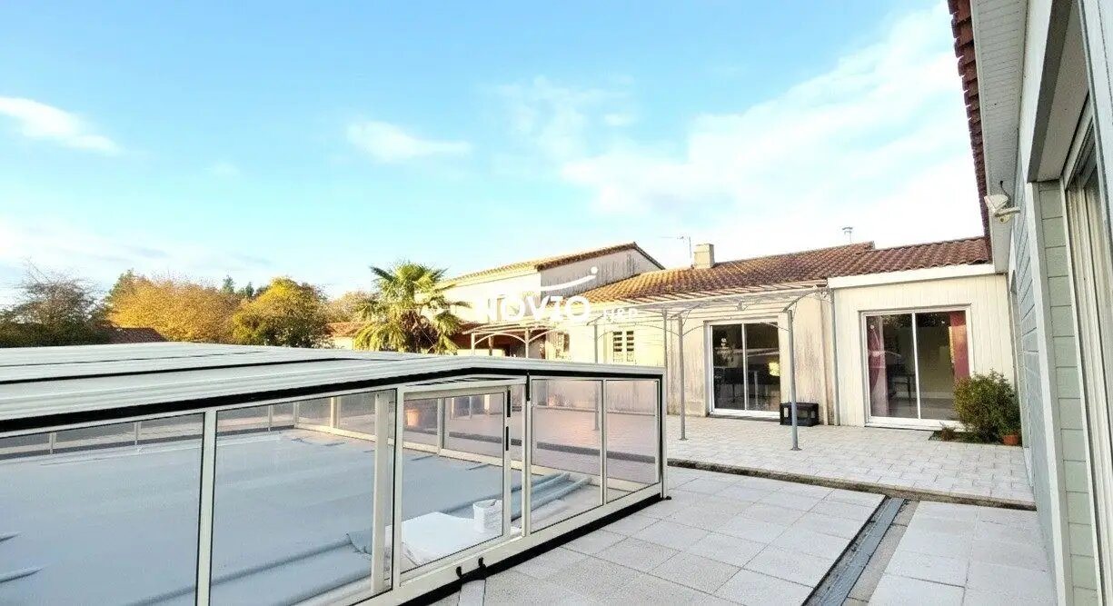Maison à vendre, 233m², Charroux