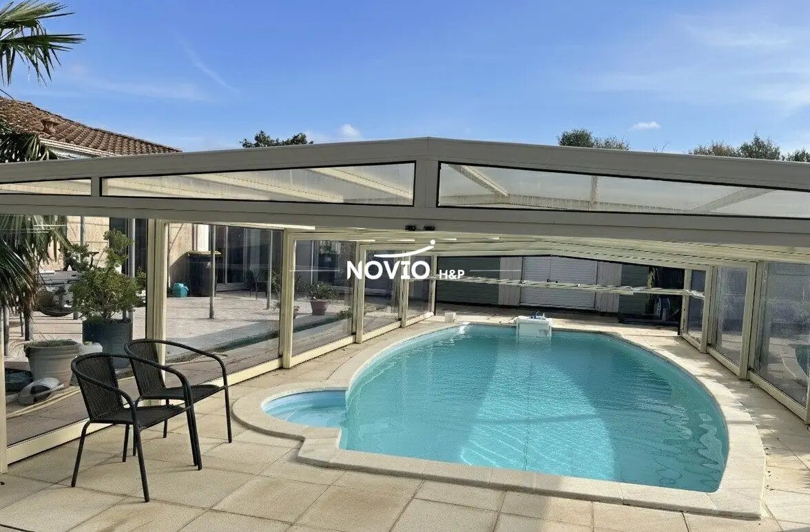 Maison à vendre, 233m², Charroux