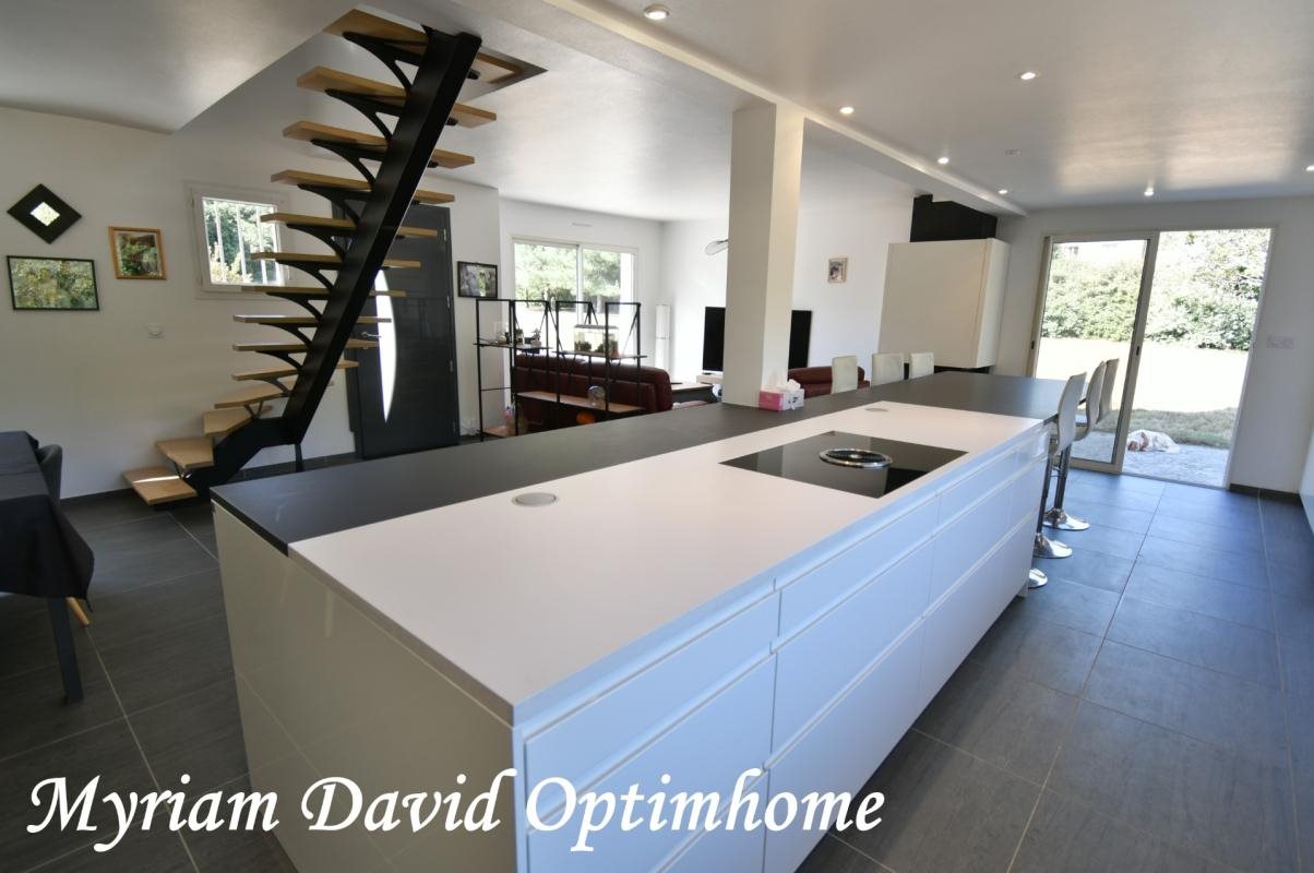 Maison à vendre, 173m², Glomel