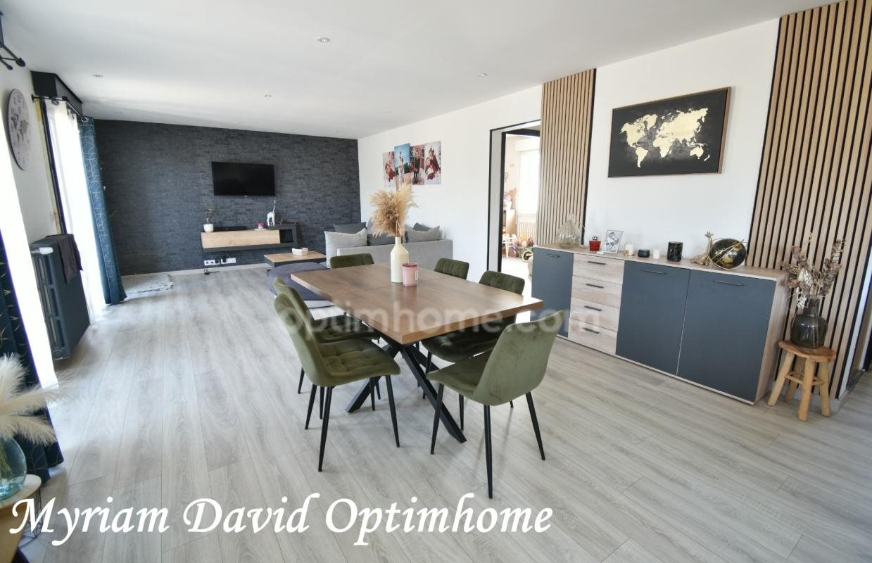 Maison à vendre, 130m², Rostrenen