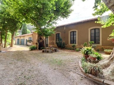 Maison à vendre, 482m², Chargé